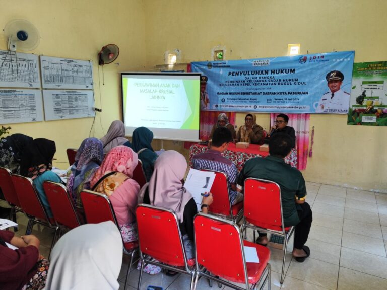 HAKIM PA PASURUAN MENJADI NARASUMBER DI PEMBINAAN KELUARGA SADAR HUKUM – Pengadilan Agama Pasuruan
