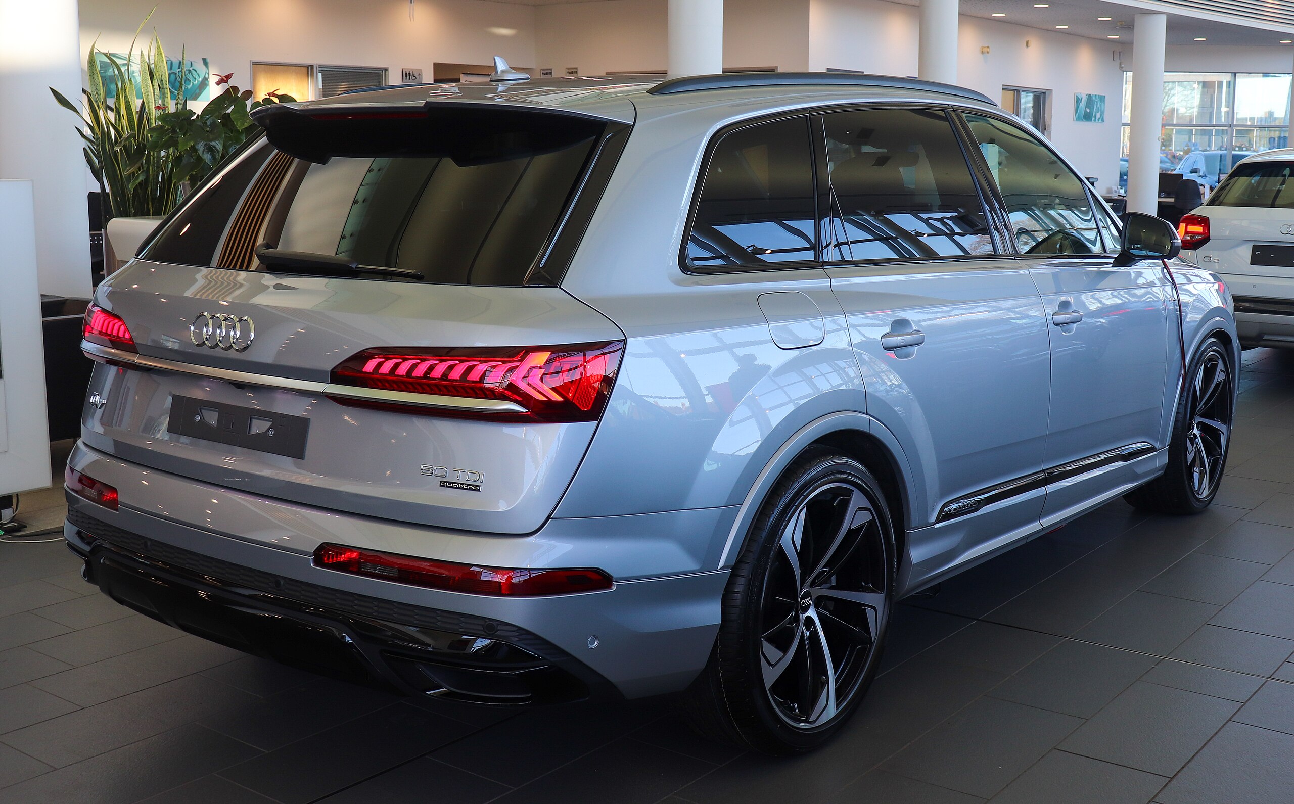audi q7 tahun yang harus dihindari