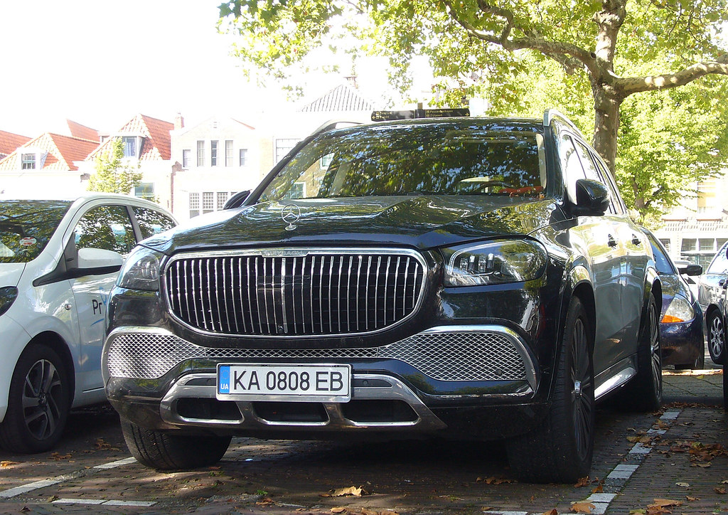 Mercedes-Maybach GLS 600 4Matic 2021 dari Ukraina