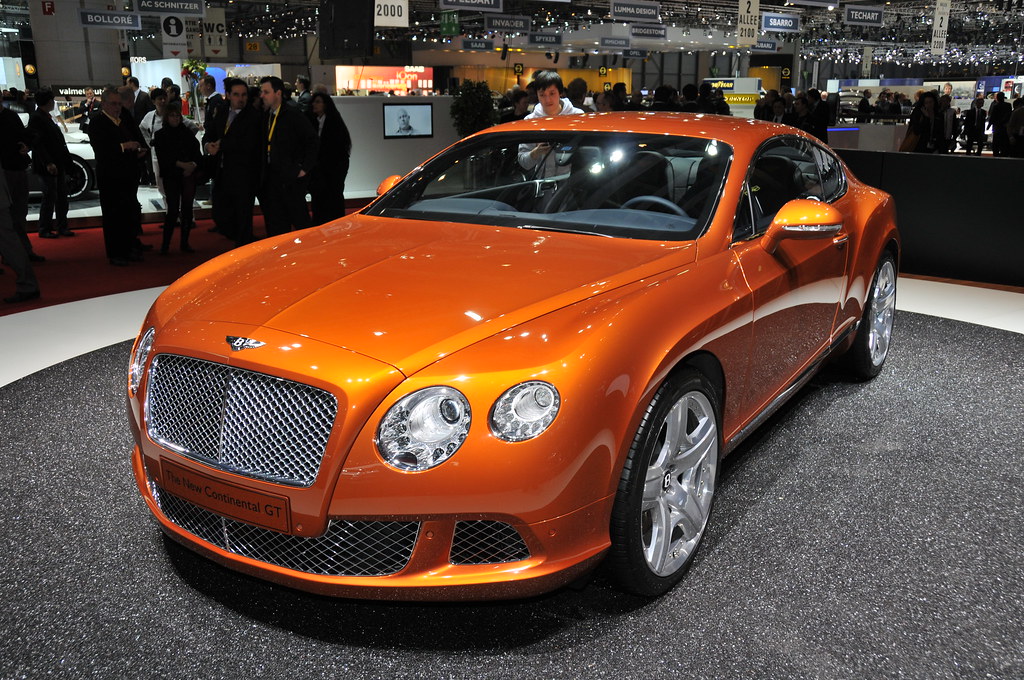 Bentley Continental GT baru