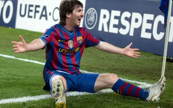 Lionel Messi merayakan golnya untuk Barcelona