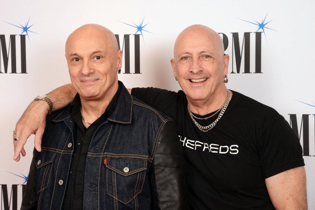 LONDON, INGGRIS - 01 OKTOBER: Fred Fairbrass (kiri) dan Richard Fairbrass dari Right Said Fred menghadiri BMI Awards di The Dorchester pada 1 Oktober 2018 di London, Inggris. (Foto oleh Dave J Hogan/Dave J Hogan/Getty Images untuk IMC)