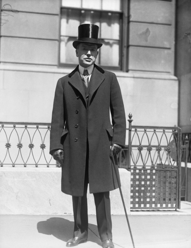 (Keterangan asli) New York, New York: Minggu Paskah di Fifth Avenue. John D.Rockefeller, Jr.