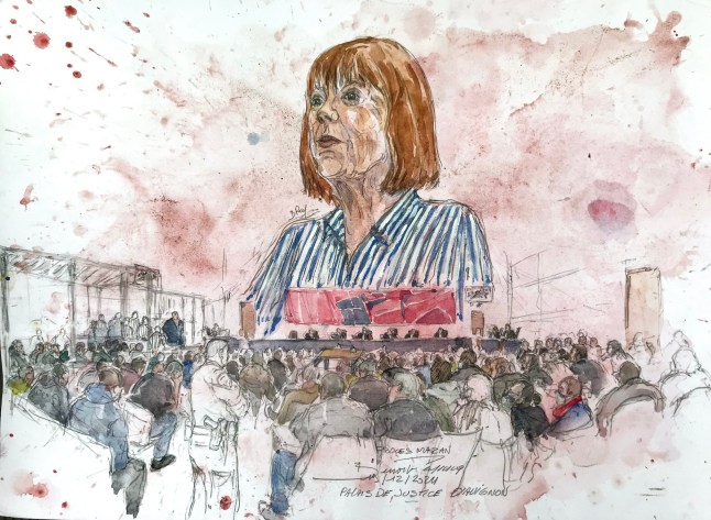 Sketsa peradilan yang dibuat pada 19 Desember 2024 di Avignon ini memperlihatkan Gisèle Pelicot saat sidang putusan pengadilan yang menjatuhkan hukuman maksimal 20 tahun penjara kepada mantan suaminya karena telah melakukan dan mengatur pemerkosaan besar-besaran dengan puluhan 'yang tidak diketahui. direkrut secara online. Dominique Pelicot, yang telah mengakui kejahatannya, dinyatakan bersalah oleh pengadilan di Avignon, di selatan negara itu, setelah persidangan yang berlangsung lebih dari tiga bulan yang mengejutkan Prancis dan menjadikan mantan istrinya Gisèle seorang feminis. 50 terdakwa lainnya dalam kasus tersebut juga dinyatakan bersalah oleh pengadilan, tanpa pembebasan. (Foto oleh Benoit PEYRUCQ / AFP) (Foto oleh BENOIT PEYRUCQ/AFP via Getty Images)