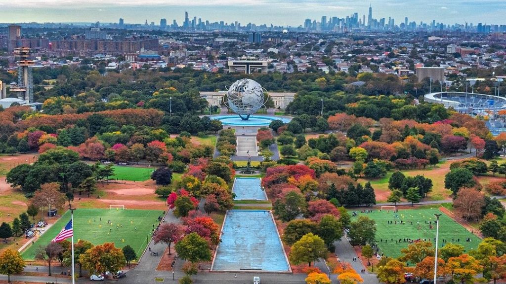 Pohon berbunga di sebuah taman di New York