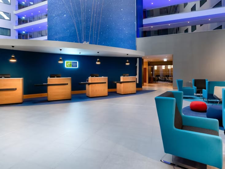Holiday-Inn Express-Heathrow Terminal 4