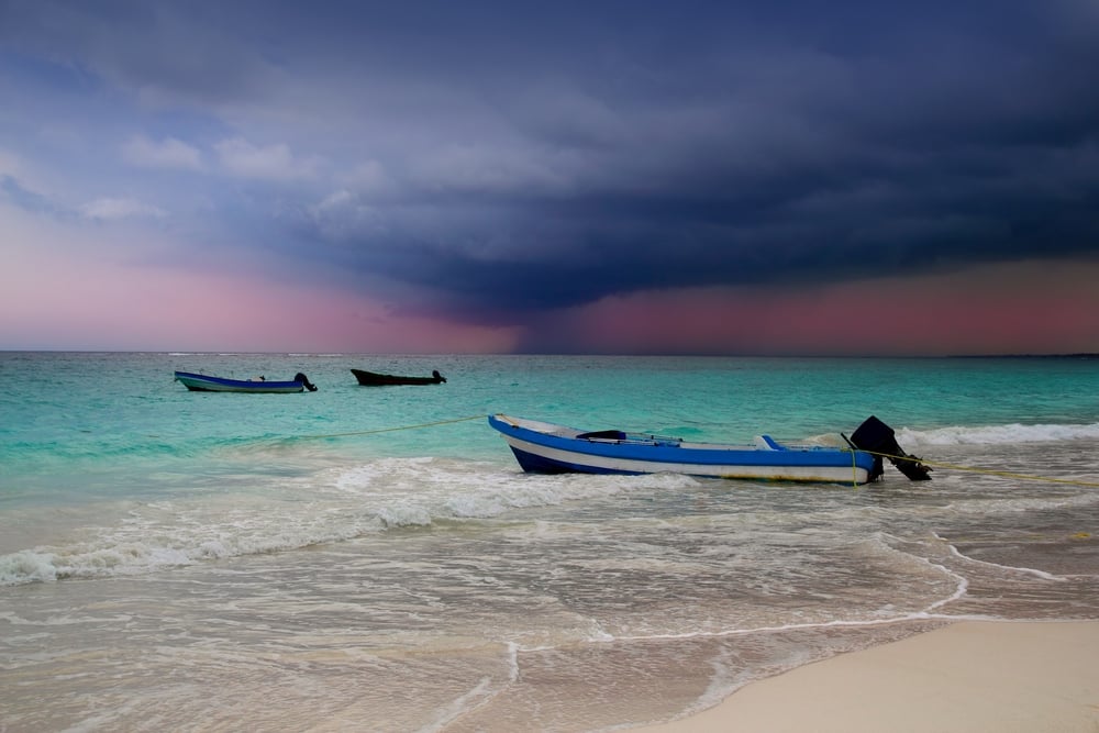 Musim Badai Tulum