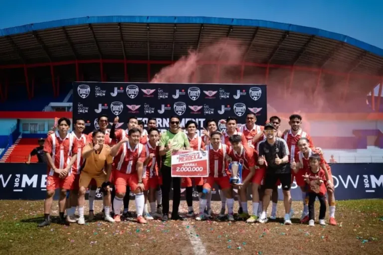 Mantan Pemain Timnas Hingga Wali Kota, Meriahkan Turnamen Sepak Bola Kemerdekaan MS Glow For Men