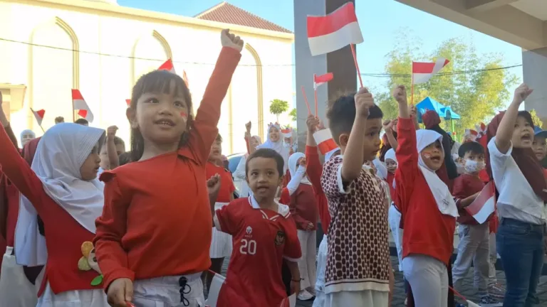 TK Islam Sabilillah Malang 2: Gembira, Jalin Kebersamaan dan Tumbuhkan Kreativitas Siswa
